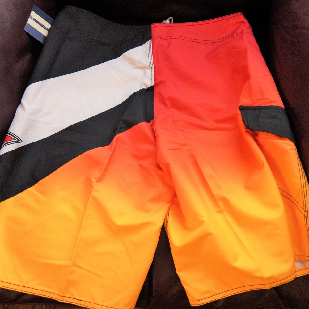 NWT Men Swimming Shorts Surfing "Bear" company 30" 32" 36"  Red Black Orange - Picture 2 of 7